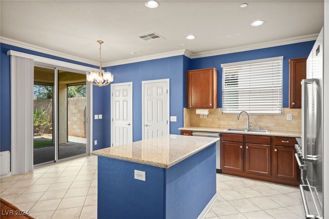 1024 Via Saint Lucia Place