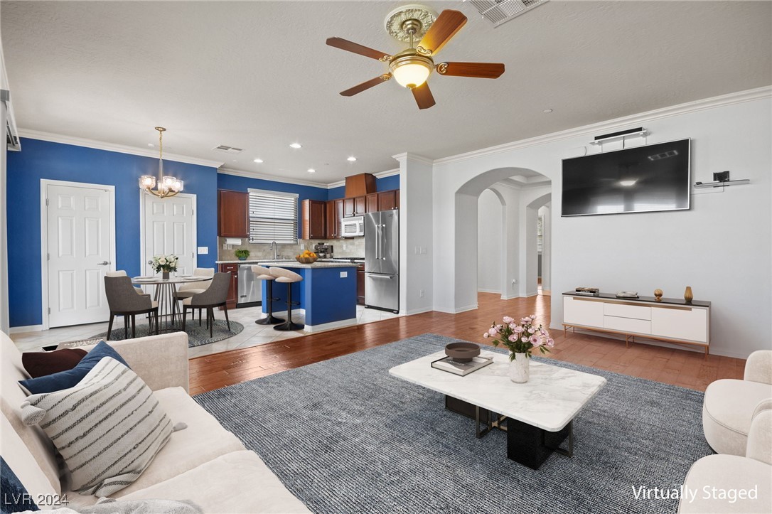 1024 Via Saint Lucia Place