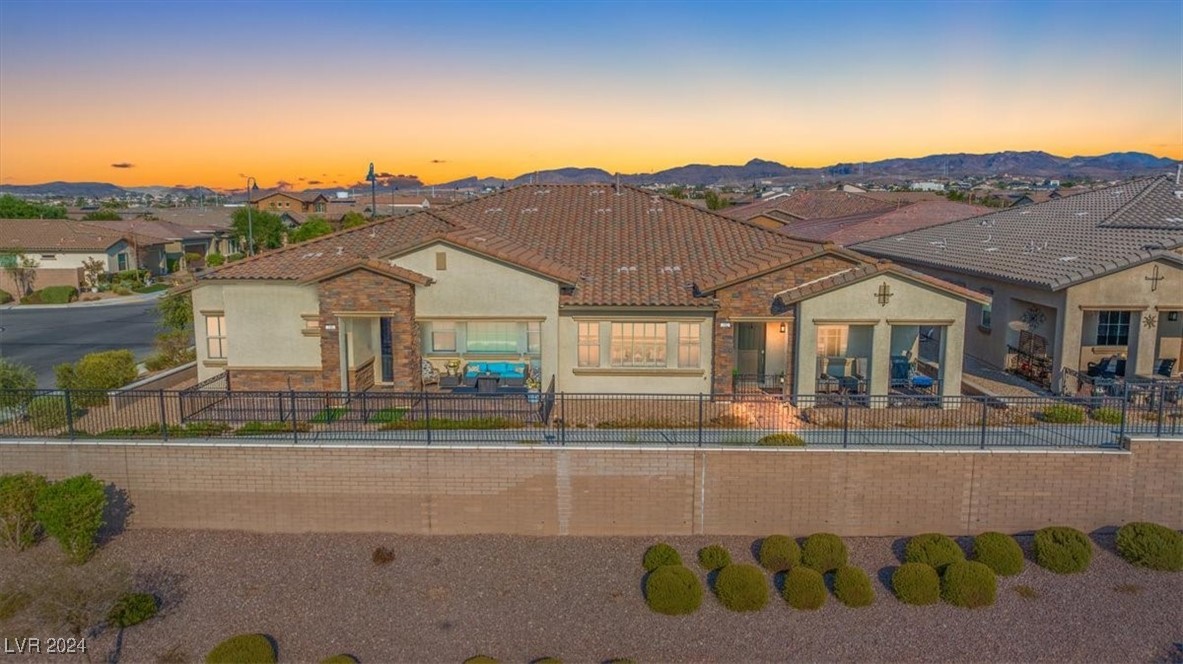 742 Purple Knoll Walk
