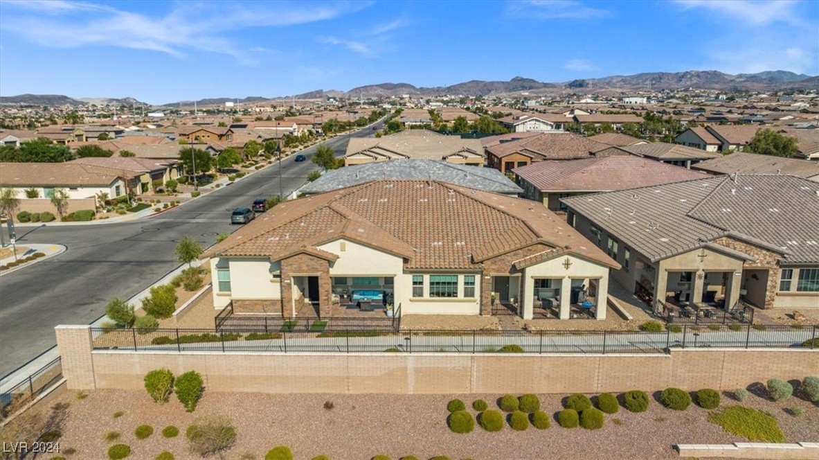 742 Purple Knoll Walk