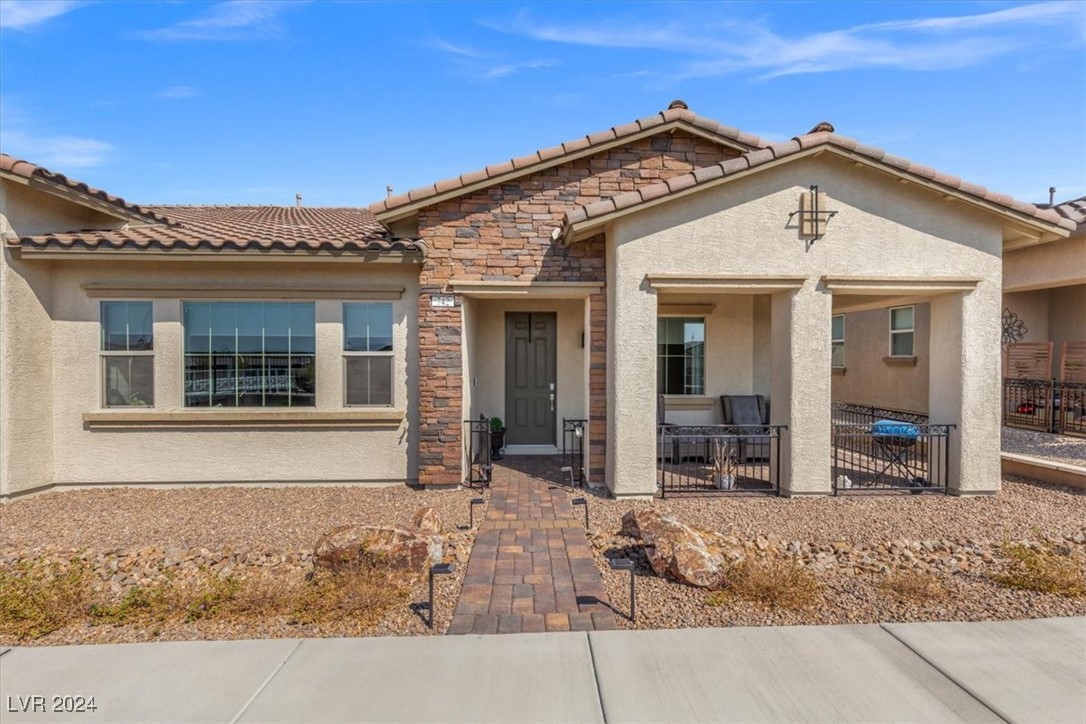 742 Purple Knoll Walk