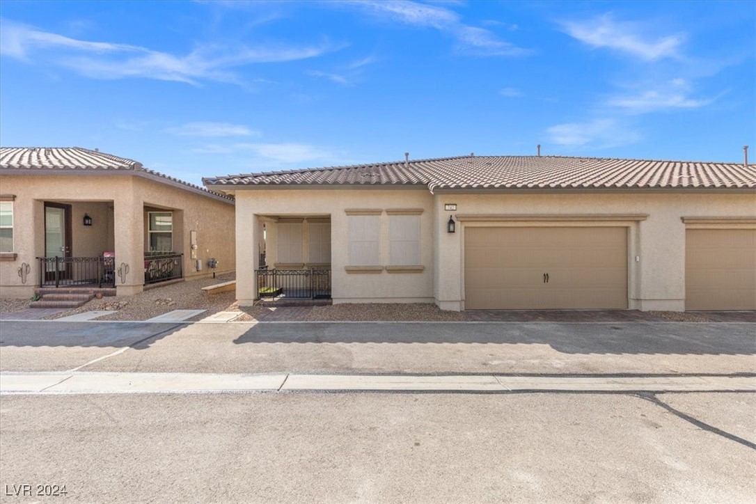 742 Purple Knoll Walk