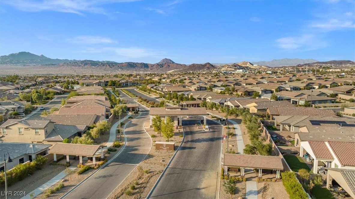 742 Purple Knoll Walk