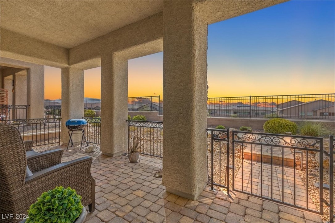 742 Purple Knoll Walk
