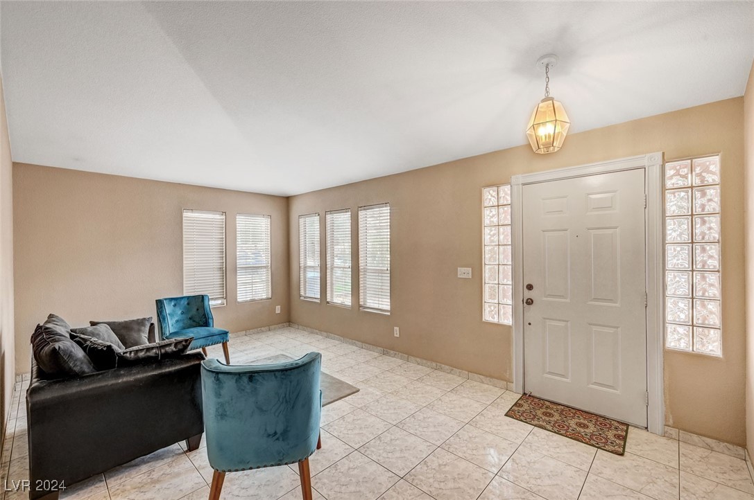 7525 Rosegrass Way