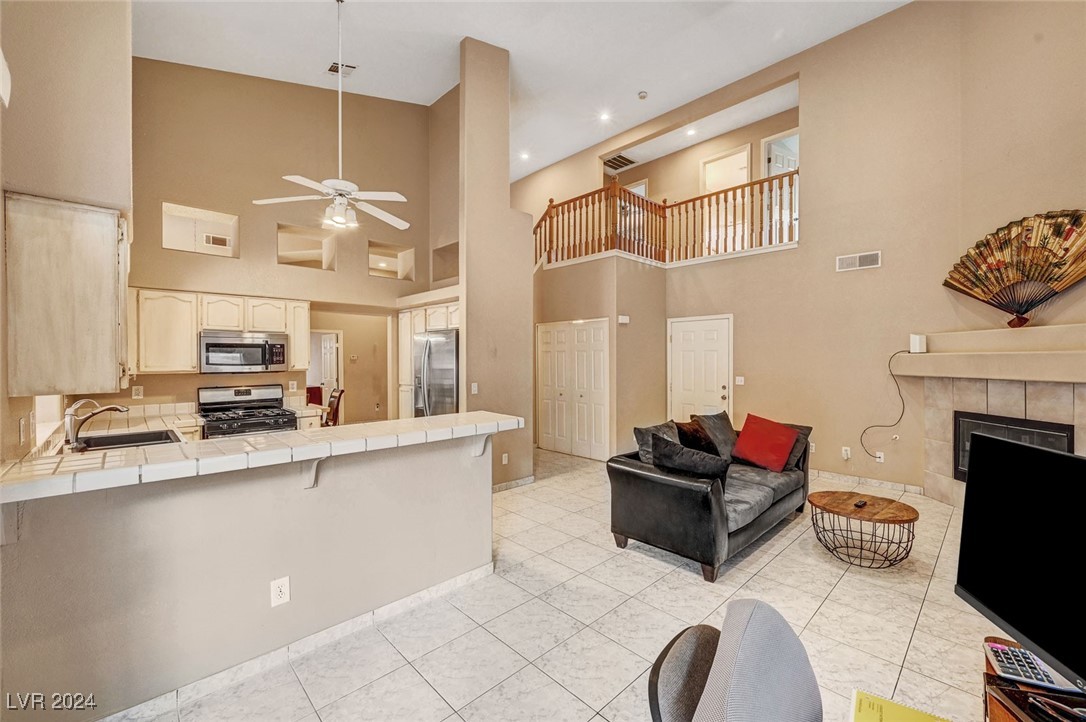 7525 Rosegrass Way