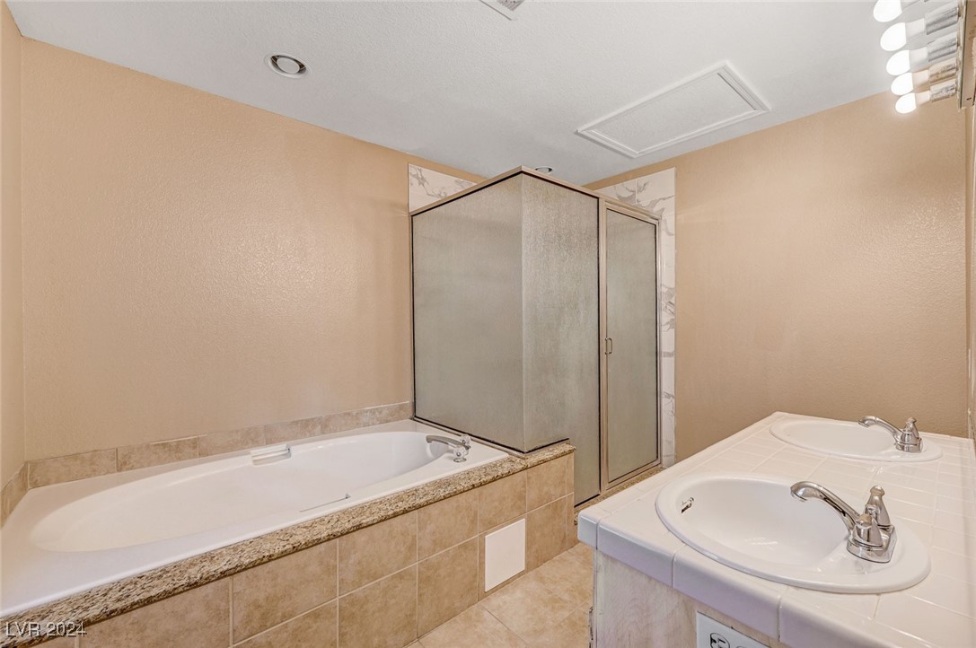 7525 Rosegrass Way