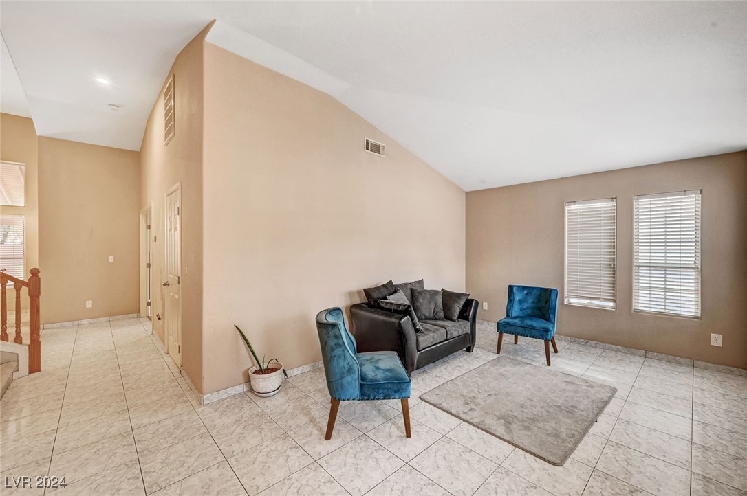 7525 Rosegrass Way