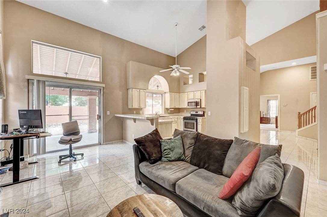 7525 Rosegrass Way