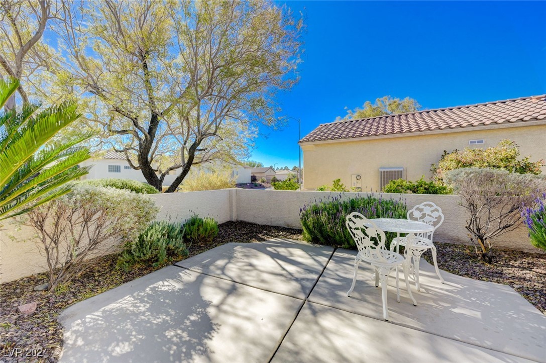 2570 Youngtown Avenue