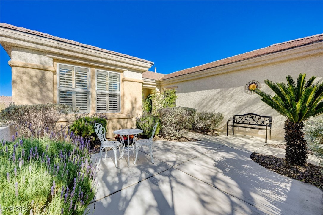 2570 Youngtown Avenue