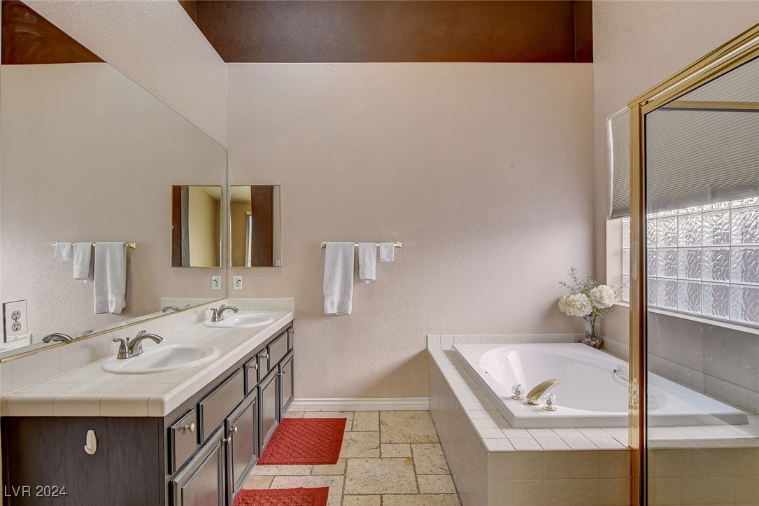 2116 Diamond Peak Court