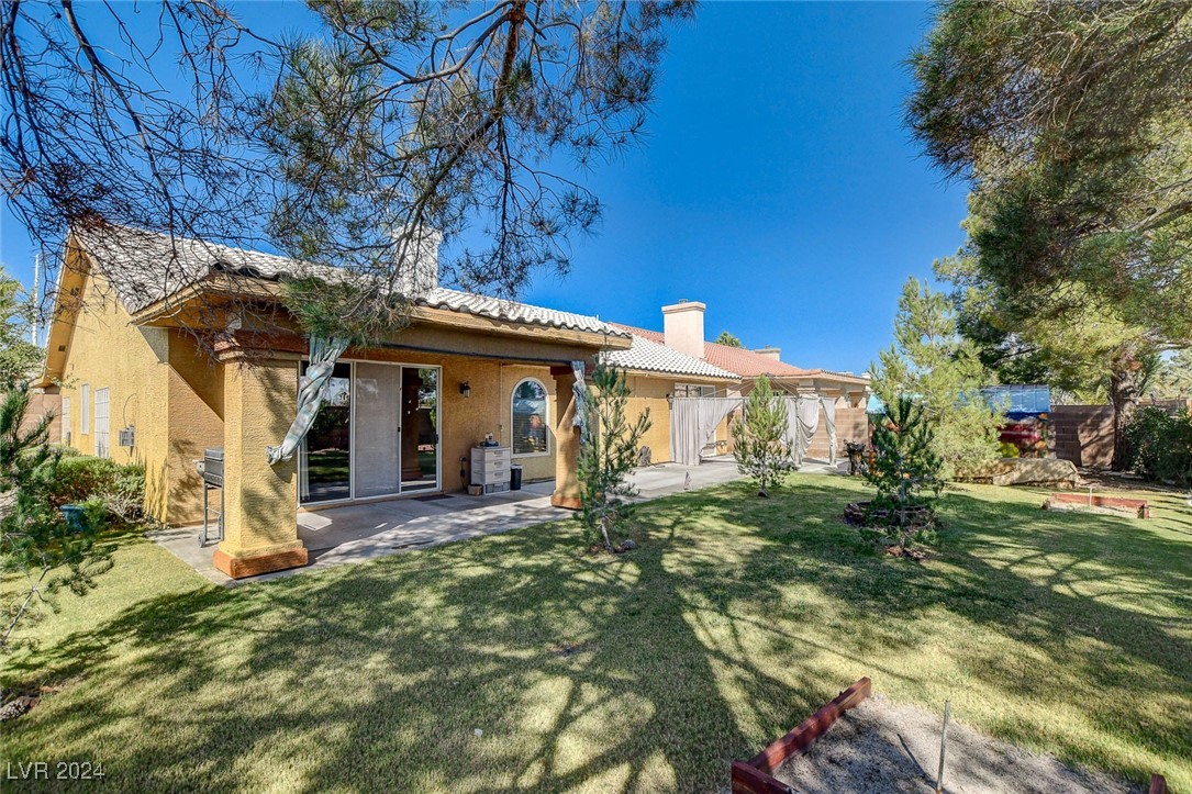 2116 Diamond Peak Court