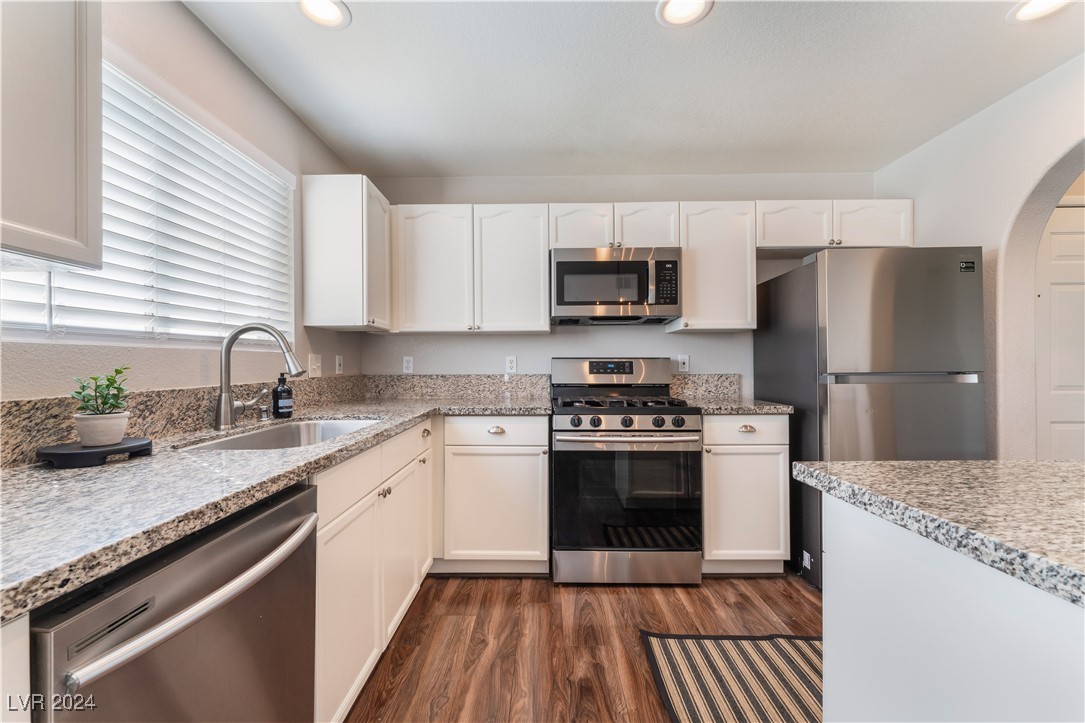 10525 Pine Glen Avenue 202