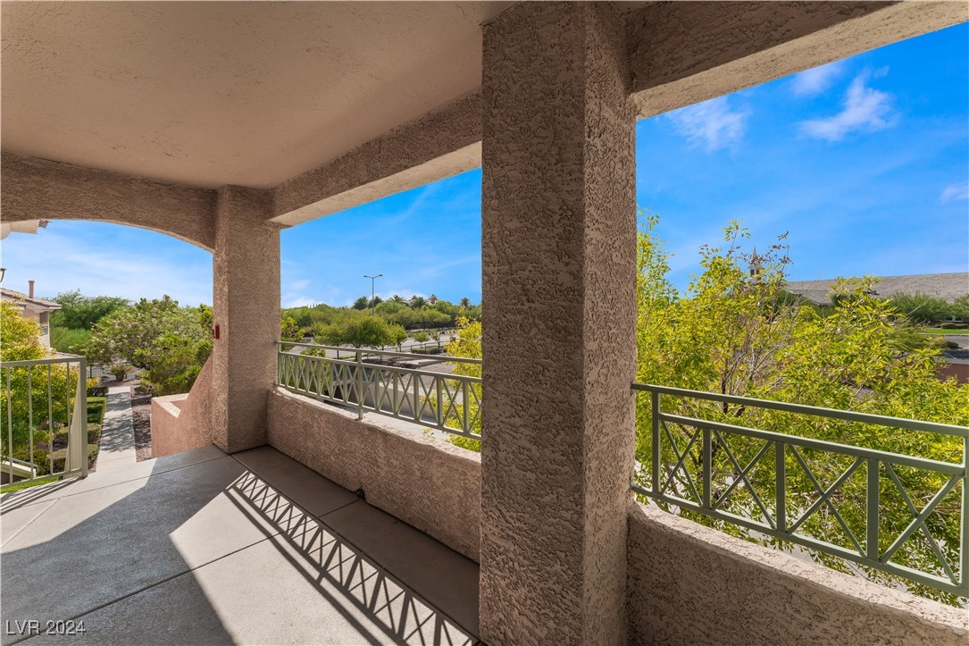 10525 Pine Glen Avenue 202