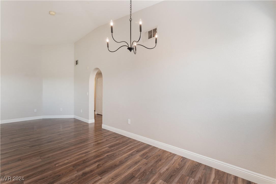 10525 Pine Glen Avenue 202