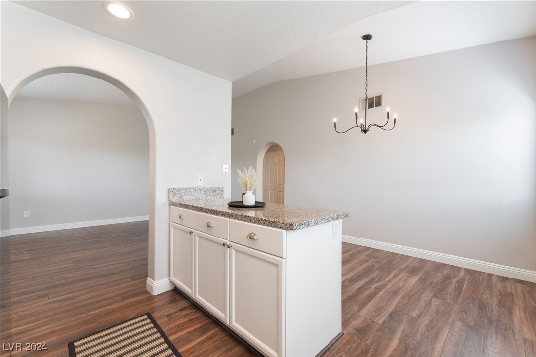 10525 Pine Glen Avenue 202