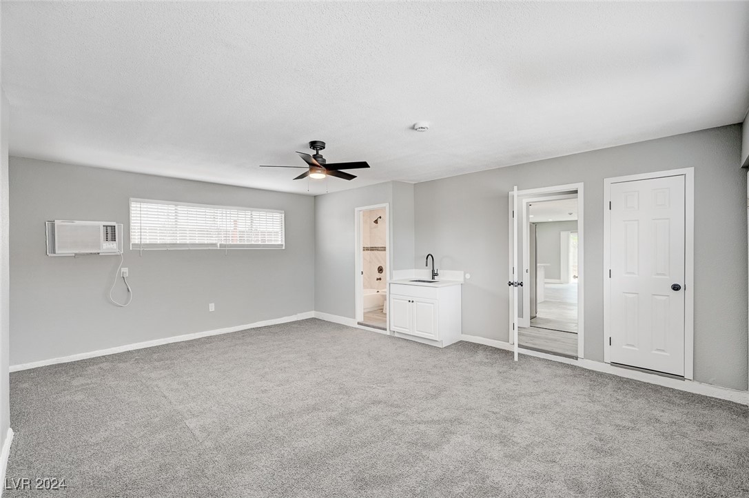 2813 Kings Way