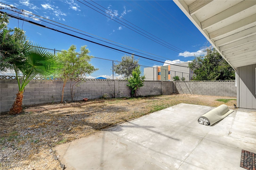 2813 Kings Way