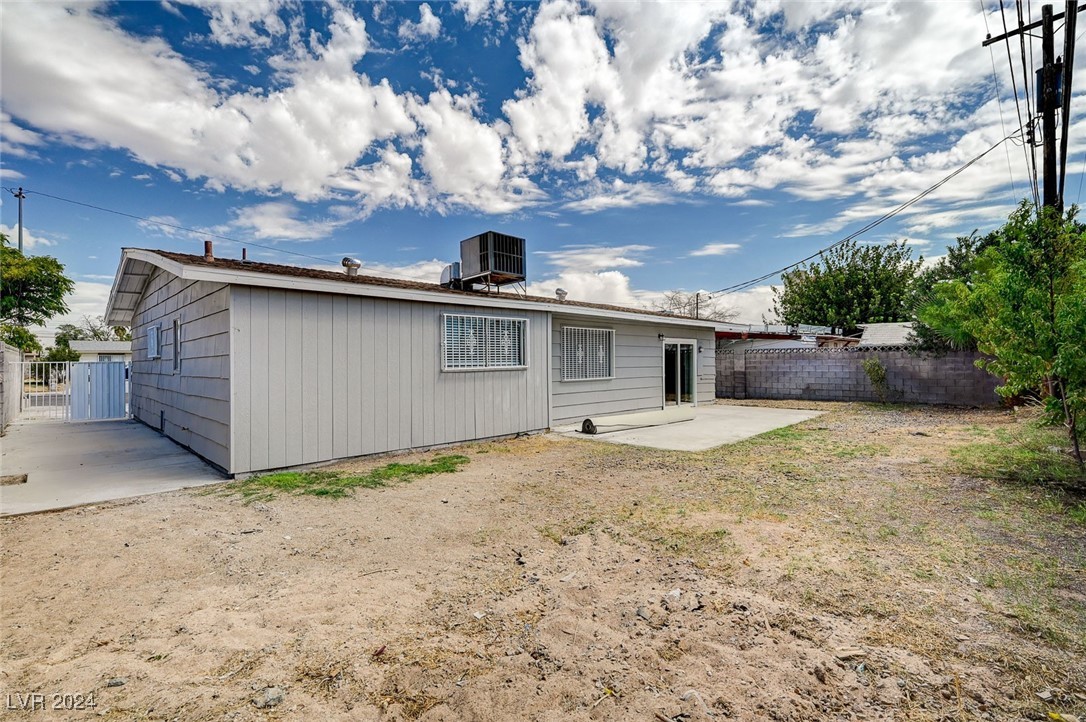 2813 Kings Way
