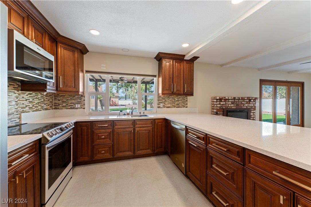 6810 Adobe Court