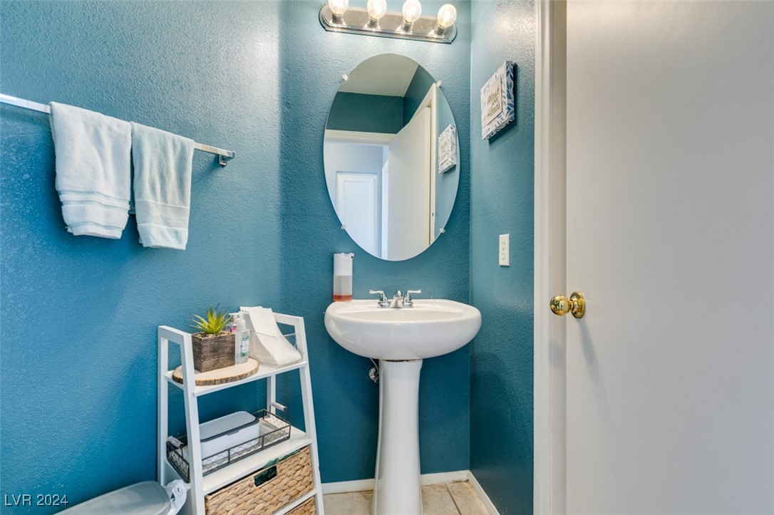 1878 Quartz Landing Avenue