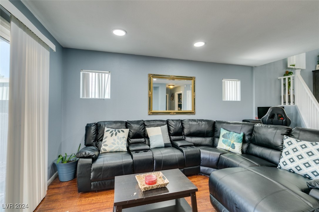 1878 Quartz Landing Avenue