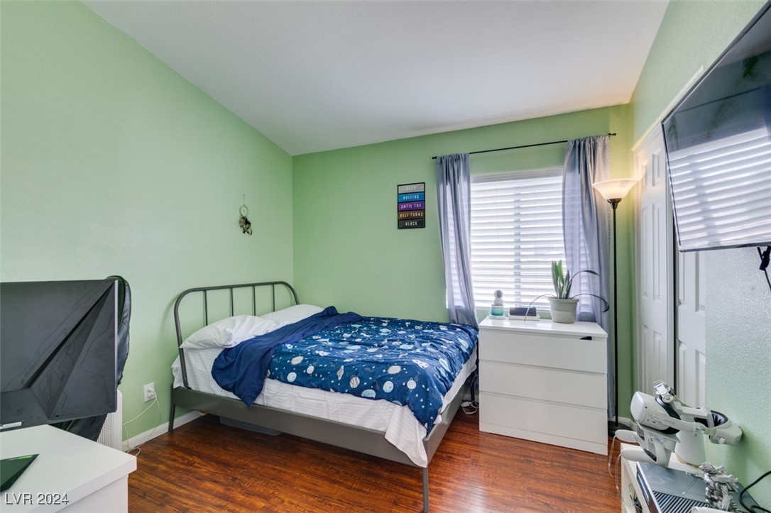 1878 Quartz Landing Avenue