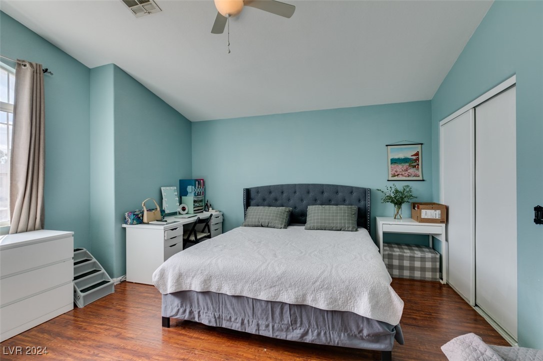 1878 Quartz Landing Avenue