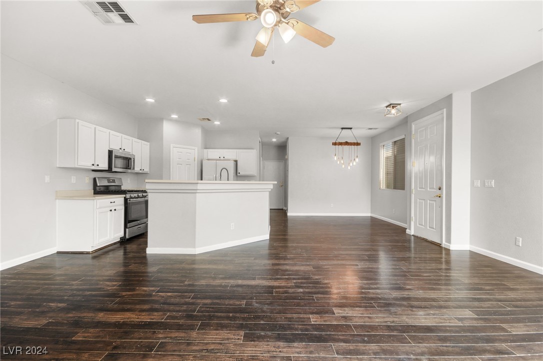 6345 Dan Blocker Avenue 103