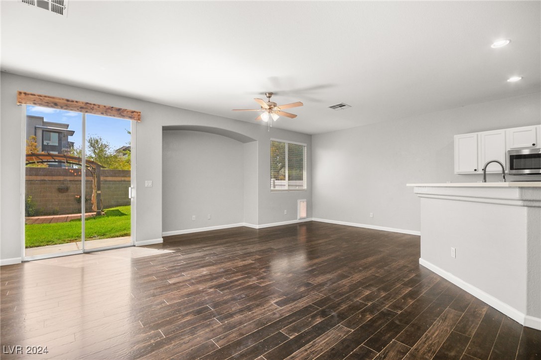 6345 Dan Blocker Avenue 103