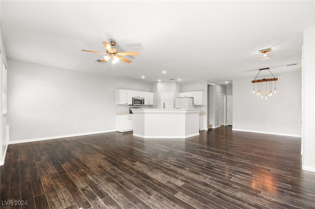 6345 Dan Blocker Avenue 103