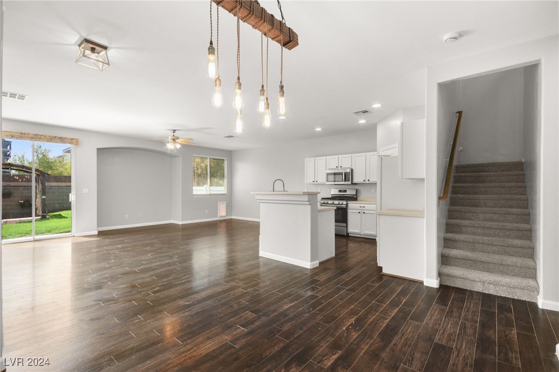6345 Dan Blocker Avenue 103