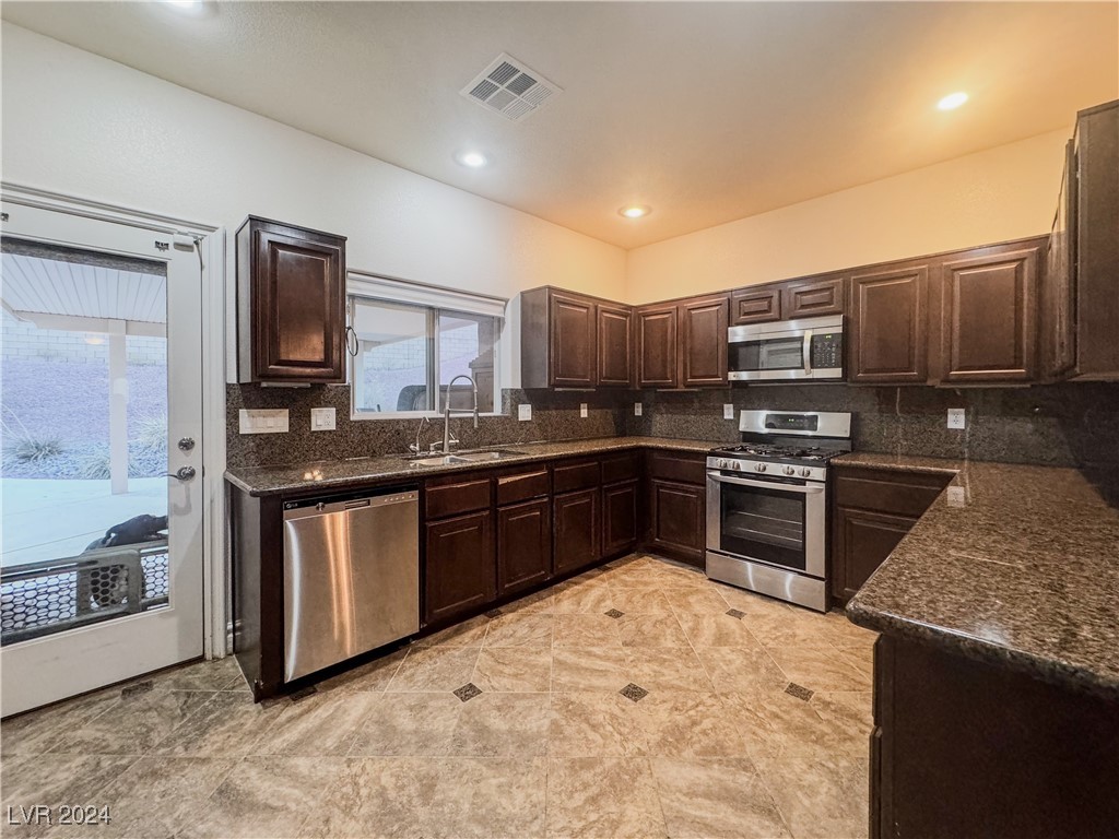 2118 Port Royal Drive