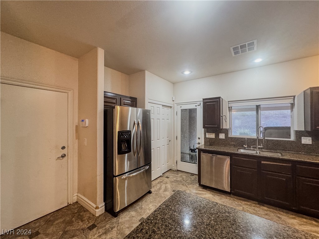 2118 Port Royal Drive