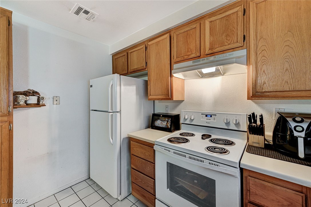 6869 Tamarus Street 203