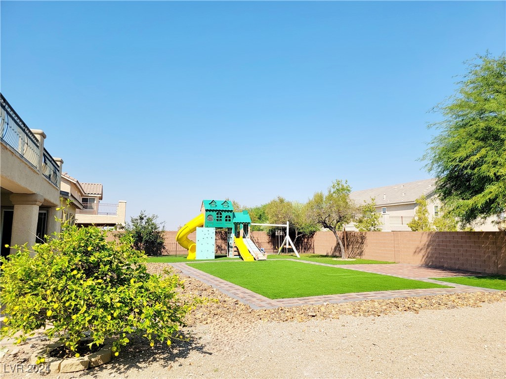 6994 Lazy Sunset Court