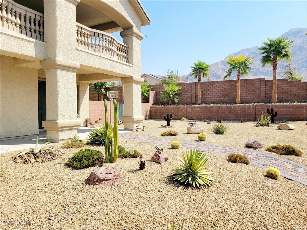 6994 Lazy Sunset Court