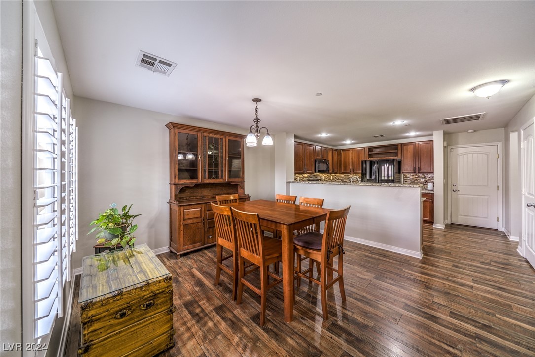 2114 Waterlily View Street