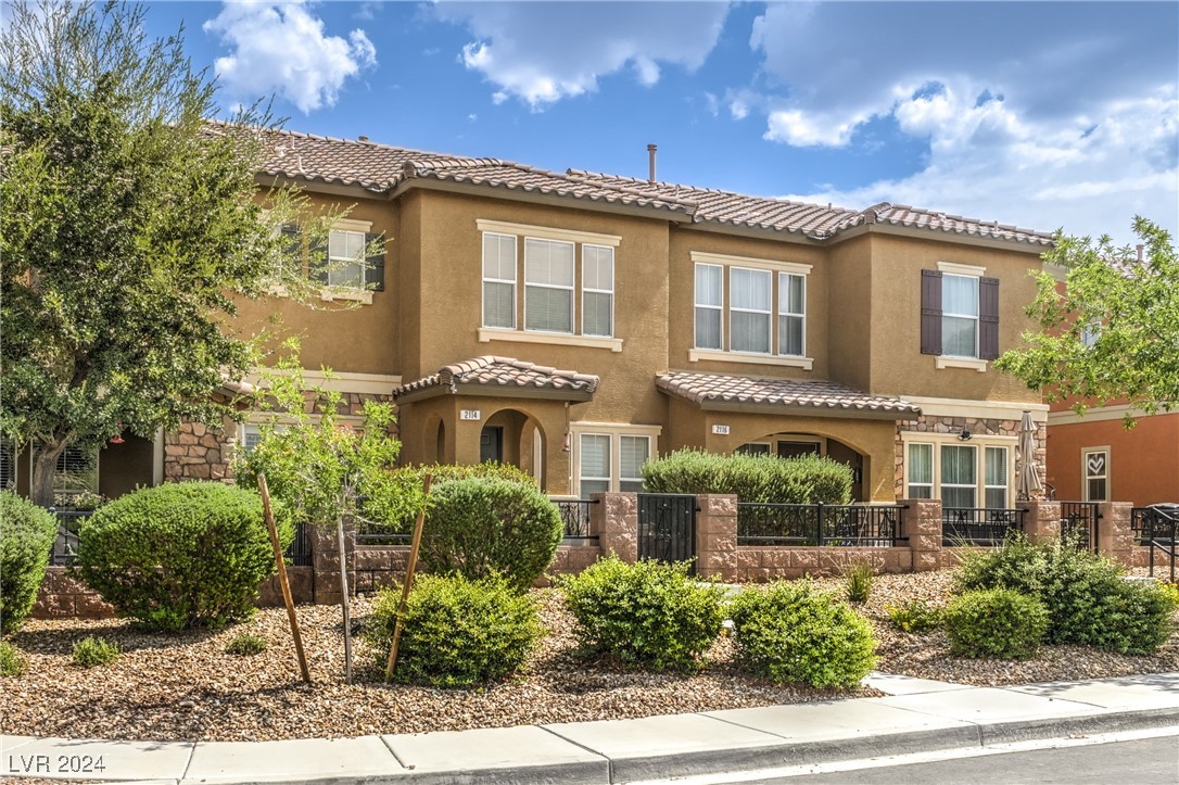 2114 Waterlily View Street