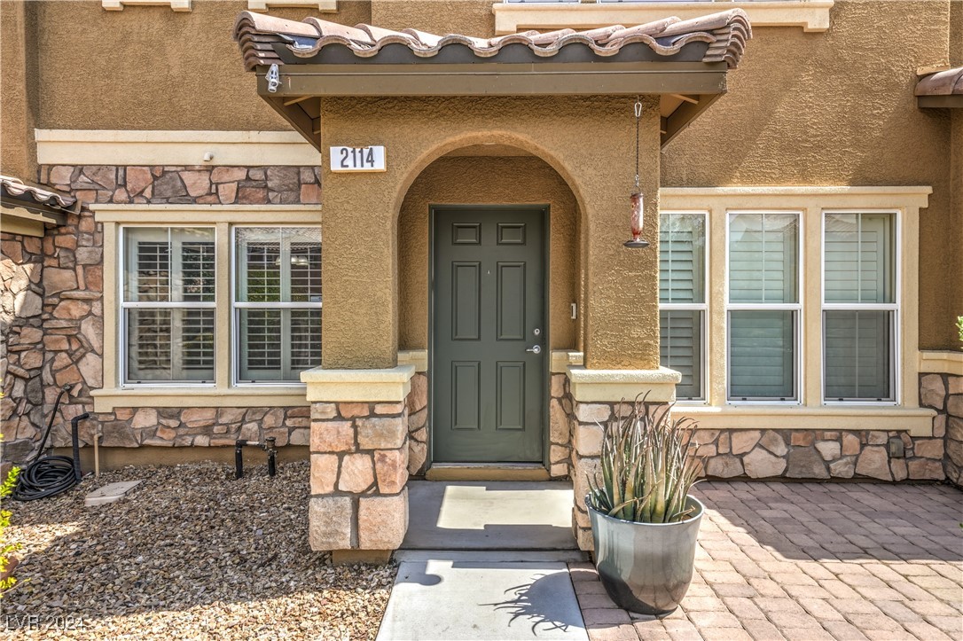 2114 Waterlily View Street