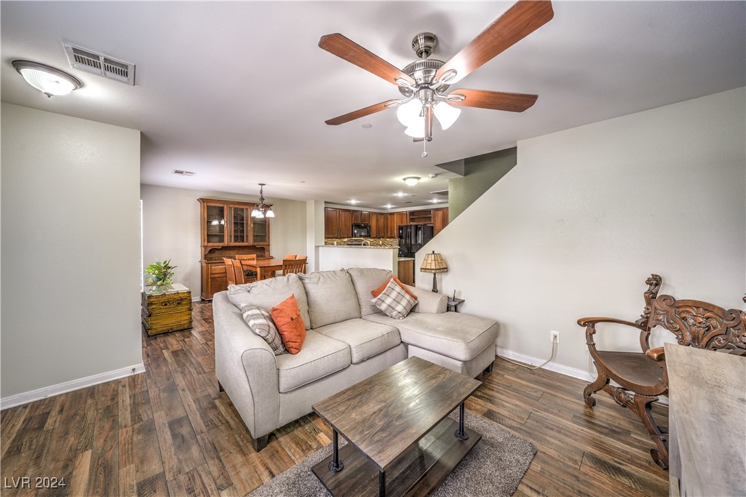 2114 Waterlily View Street