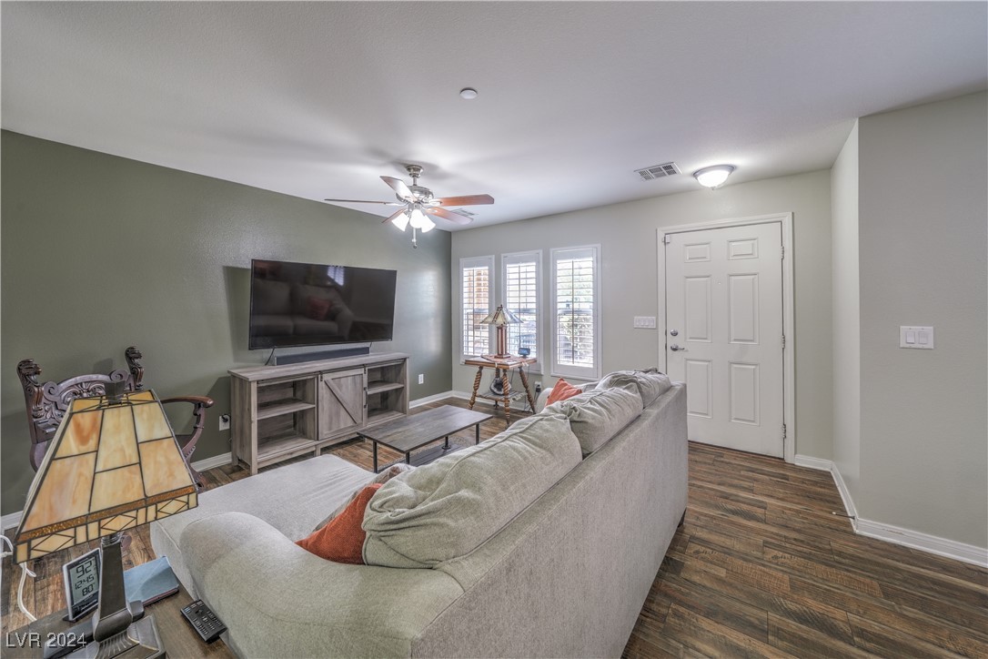 2114 Waterlily View Street