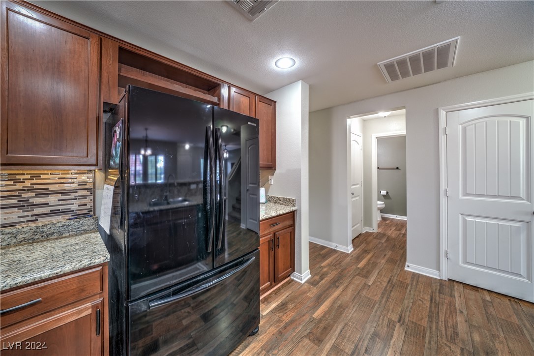 2114 Waterlily View Street