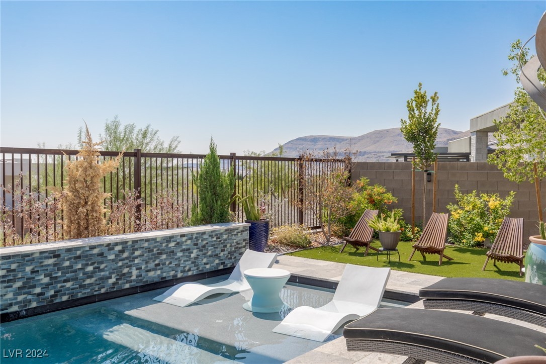 5162 Rock Daisy Drive