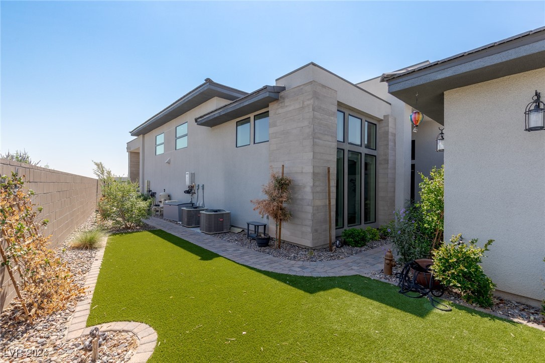 5162 Rock Daisy Drive