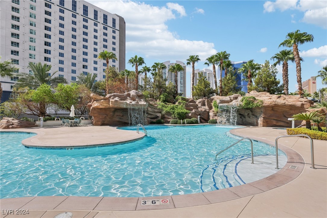 322 Karen Avenue 2604