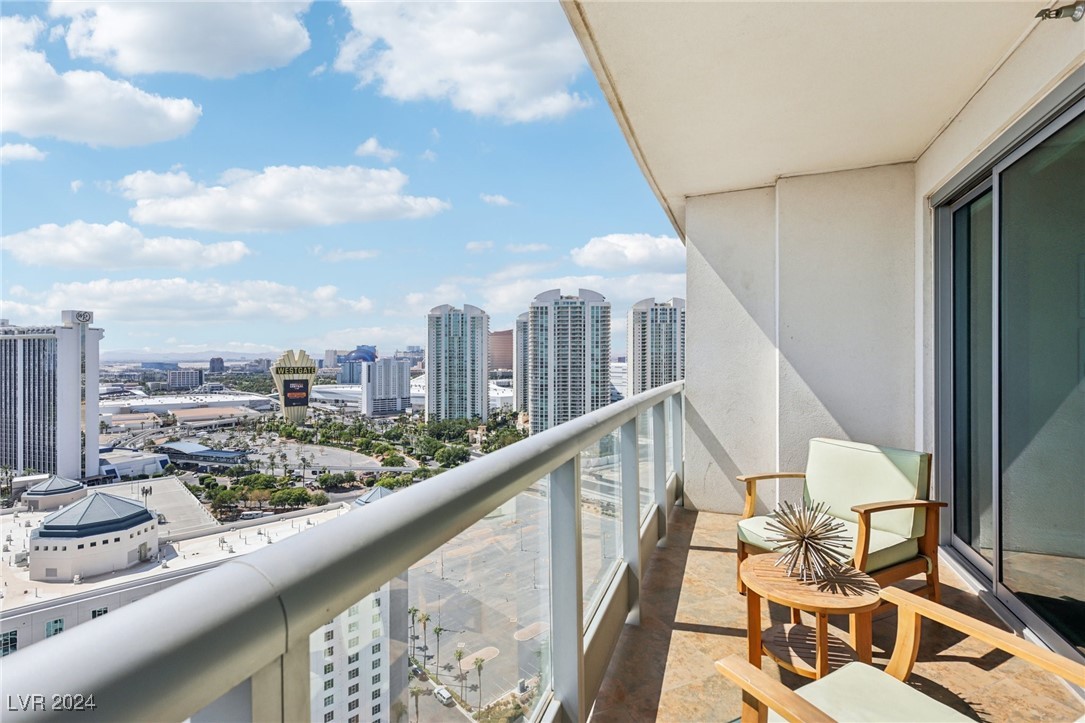 322 Karen Avenue 2604