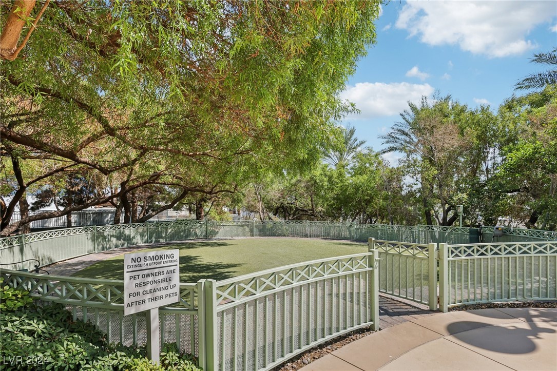 322 Karen Avenue 2604