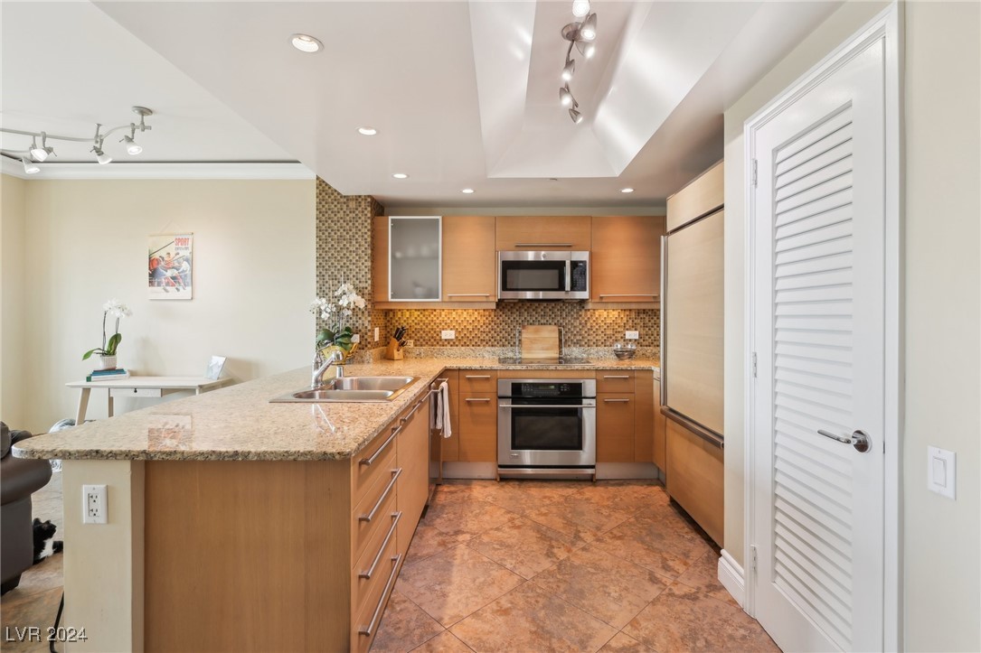 322 Karen Avenue 2604